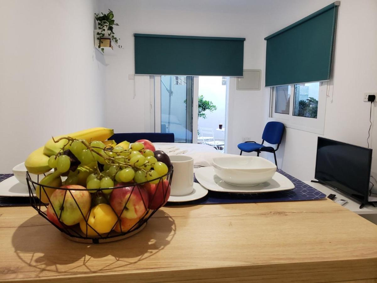 Modern & Cozy Studio W/ Backyard Near City Center Limassol Exterior foto